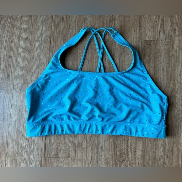 Humankind X Target Sports Bra - Picture 4 of 9